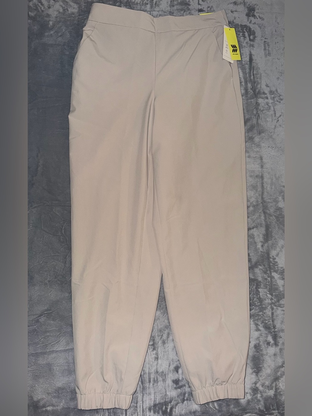 All In Motion Jogger Pants Womens M Beige High Rise Stretch Athletic Pull-On NWT